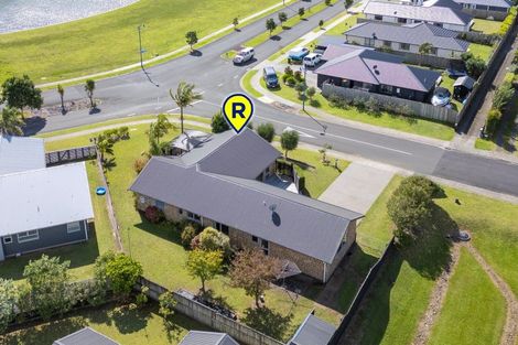 Photo of property in 58 Whitby Avenue, Whitianga, 3510