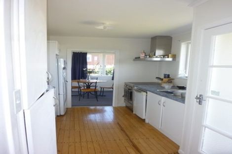 Photo of property in 20 Geordie Street, Henderson, Auckland, 0612
