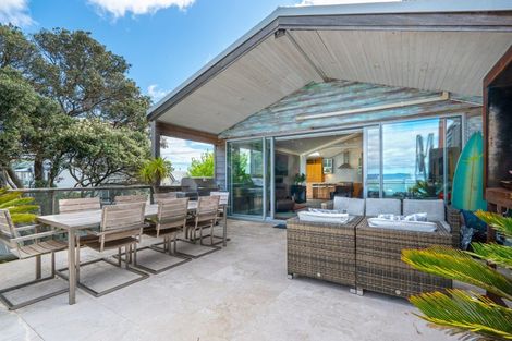 Photo of property in 80b Queen Street, Northcote Point, Auckland, 0627