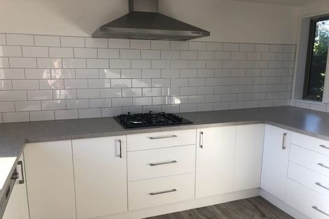 Photo of property in 130 Wairakei Road, Bryndwr, Christchurch, 8053