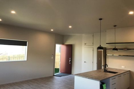 Photo of property in 1/28 Keri Vista Rise, Papakura, 2110