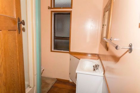 Photo of property in 11 Hunter Street, Dannevirke, 4930