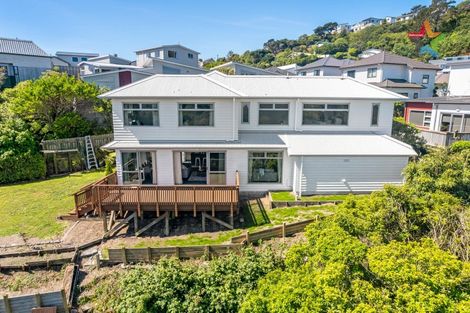 Photo of property in 18 Cresswell Place, Johnsonville, Wellington, 6037