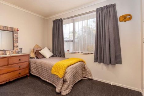 Photo of property in 5 Jutland Road, Pukekohe, 2120