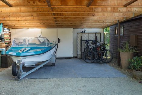 Photo of property in 21 Kowhai Drive, Wanaka, 9305