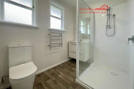 Photo of property in 21 Miro Street, Merrilands, New Plymouth, 4312