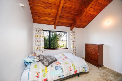 Photo of property in 232 Hendersons Line, Kelvin Grove, Palmerston North, 4470