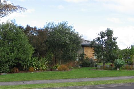 Photo of property in 7 Kath Hopper Drive, Orewa, 0931