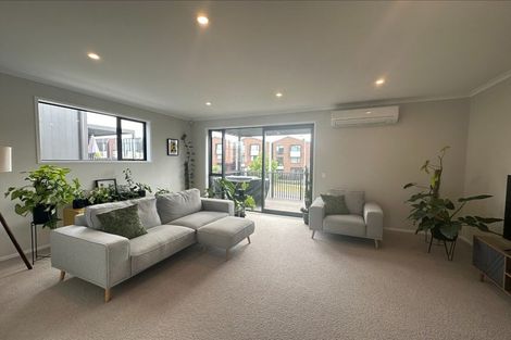 Photo of property in 5/2 Rangitamiro Place, Hobsonville, Auckland, 0616