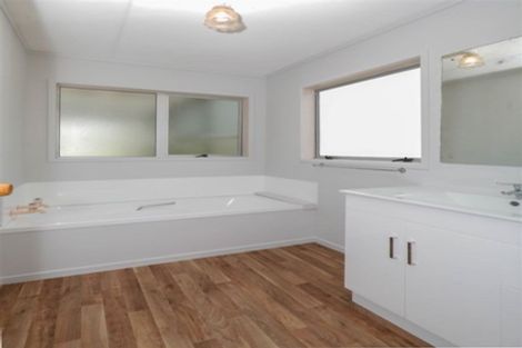 Photo of property in 162 Hakanoa Street, Huntly, 3700