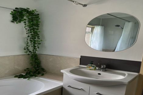 Photo of property in 25 Baltersan Drive, Flat Bush, Auckland, 2016