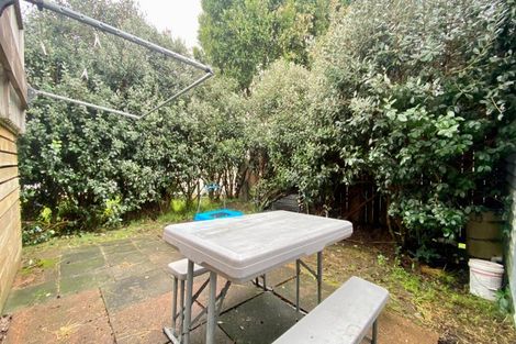 Photo of property in 5 Sunvue Road, Glen Eden, Auckland, 0602