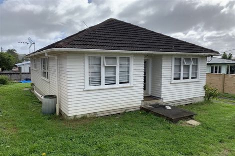 Photo of property in 1/121 Matipo Road, Te Atatu Peninsula, Auckland, 0610