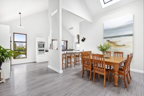 Photo of property in 21 Pencarrow Road, Tamahere, Hamilton, 3283