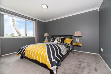 Photo of property in 137 Te Atatu Road, Te Atatu South, Auckland, 0610