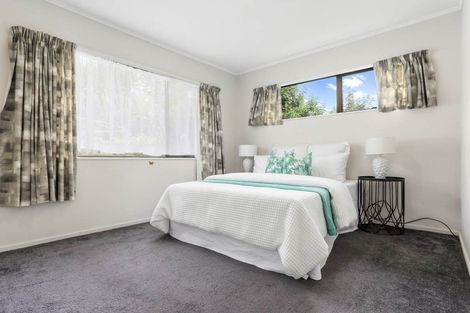 Photo of property in 2/58 Clevedon Road, Papakura, 2110