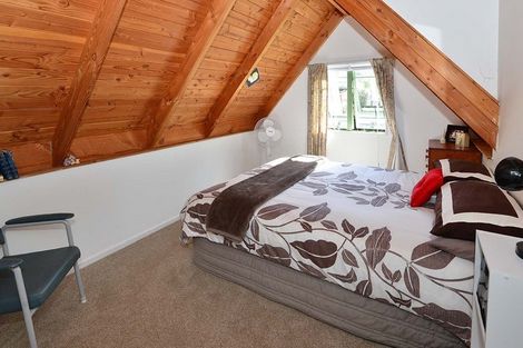 Photo of property in 12 Rautawhiri Road, Helensville, 0800