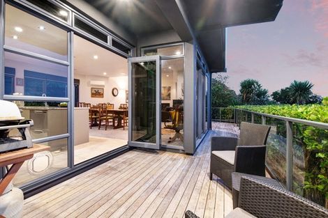 Photo of property in 15 Maire Road, Orewa, 0931