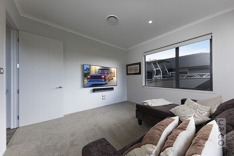 Photo of property in 42 Pohutukawa Parade, Riverhead, 0820
