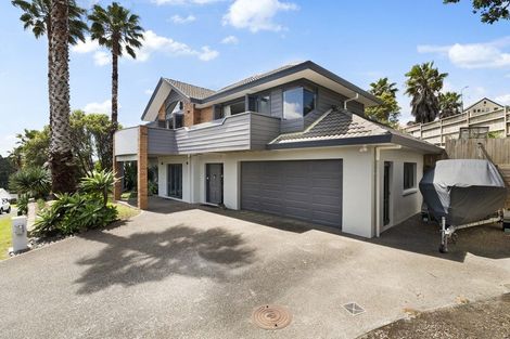 Photo of property in 14 Coralsea Way, Arkles Bay, Whangaparaoa, 0932
