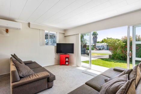 Photo of property in 86 Gray Avenue, Paraparaumu Beach, Paraparaumu, 5032