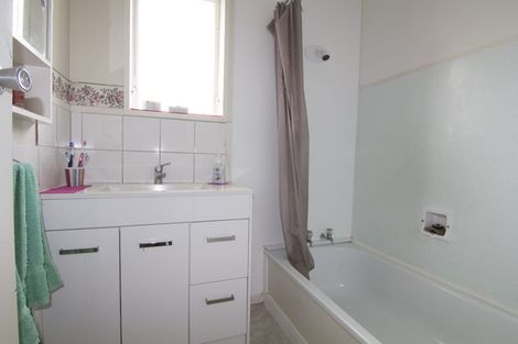 Photo of property in 41 Rautawhiri Road, Helensville, 0800