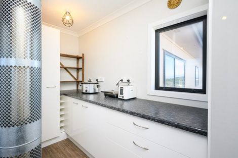 Photo of property in 17 Marine Parade South, Foxton Beach, Foxton, 4815