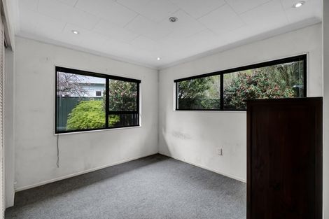 Photo of property in 24 Tainui Terrace, Inglewood, 4330