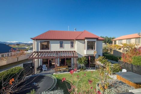 Photo of property in 71 Kings Drive, Wanaka, 9305