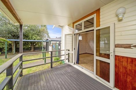 Photo of property in 14 Waihi Road, Hawera, 4610