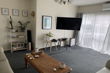 Photo of property in 39 Atiawa Crescent, Waiwhetu, Lower Hutt, 5010