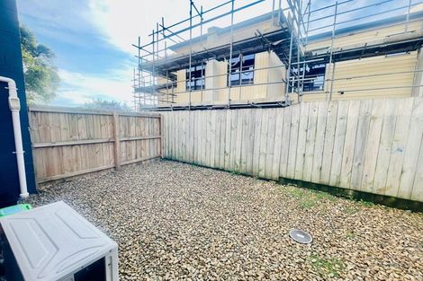 Photo of property in 10a Benton Place, Manurewa, Auckland, 2102