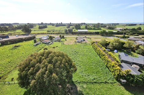 Photo of property in 4 Robertson Street, Woodlands, Invercargill, 9871