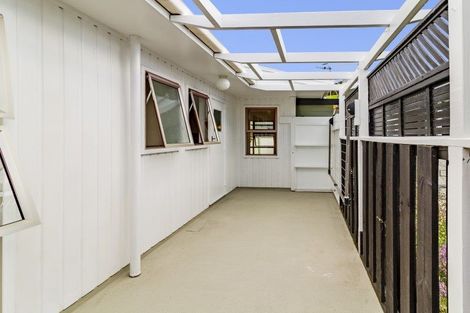 Photo of property in 3 Dolbel Street, Taradale, Napier, 4112