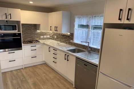 Photo of property in 7 Kilcar Place, Massey, Auckland, 0614