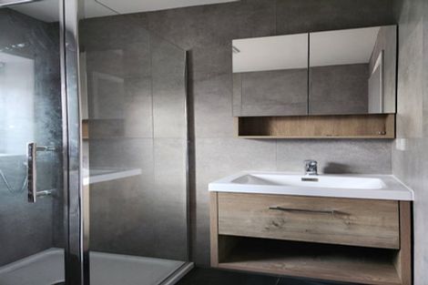 Photo of property in 1/6 Opaheke Road, Papakura, 2110