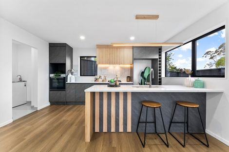 Photo of property in 16 Saint Catherine Crescent, West Harbour, Auckland, 0618