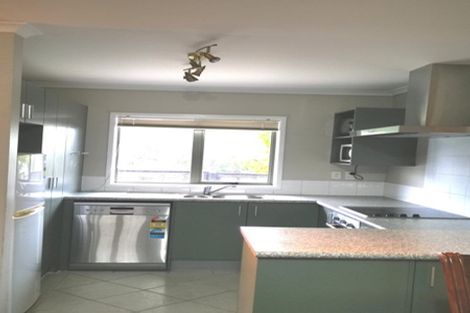 Photo of property in 24 Barnea Circle, Glen Eden, Auckland, 0602