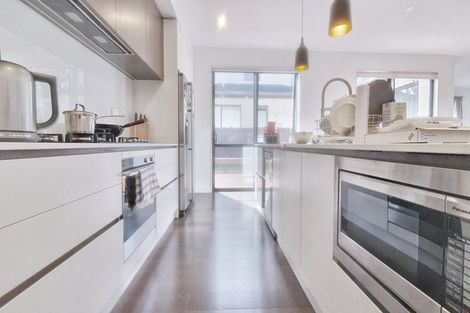Photo of property in 1/48 Woodside Road, Massey, Auckland, 0614