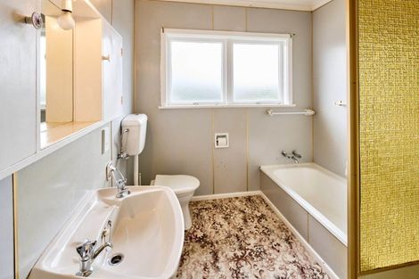 Photo of property in 10 Walker Avenue, Paremata, Porirua, 5026