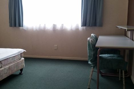 Photo of property in 2/3 Inverness Avenue, Hamilton East, Hamilton, 3216