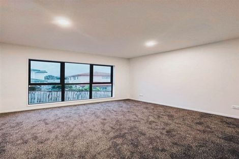 Photo of property in 21f Craigbank Avenue, New Lynn, Auckland, 0600