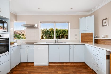 Photo of property in 86 Edgecumbe Road, Tauranga, 3110