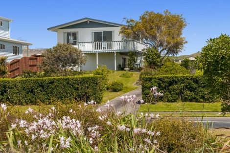 Photo of property in 696 Papamoa Beach Road, Papamoa Beach, Papamoa, 3118