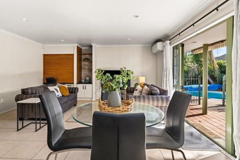 Photo of property in 19 Kingsgate Avenue, Havelock North, 4130