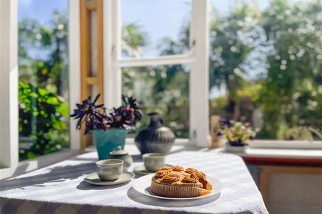 Photo of property in 8a Fleetwood Grove, Waikanae, 5036