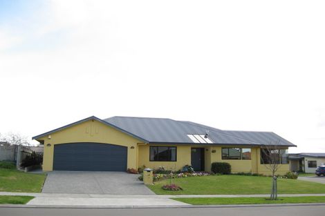 Photo of property in 15 Palmbrook Avenue, Havelock North, 4130