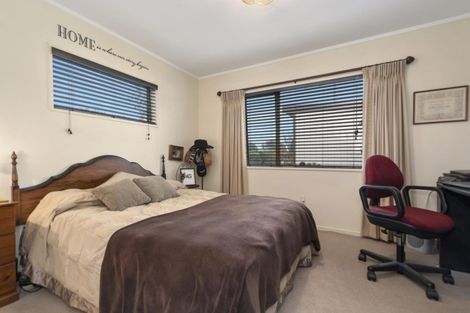 Photo of property in 2a Compton Place, Mount Maunganui, 3116