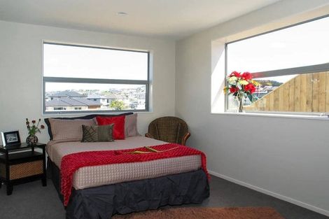 Photo of property in 11 Fiordland Place, Aotea, Porirua, 5024