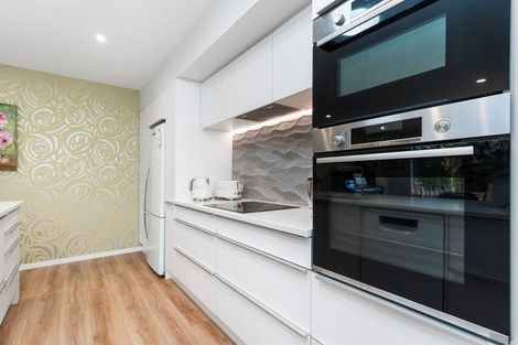 Photo of property in 4 Village Lane, Halswell, Christchurch, 8025